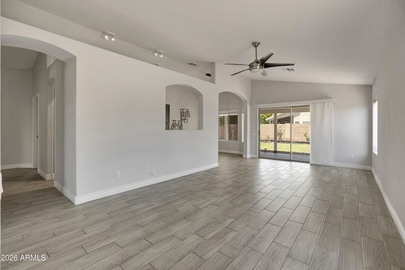 3126 E Captain Dreyfus Ave, Phoenix, AZ 85032