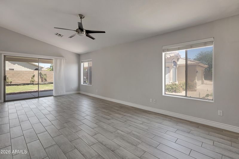 3126 E Captain Dreyfus Ave, Phoenix, AZ 85032