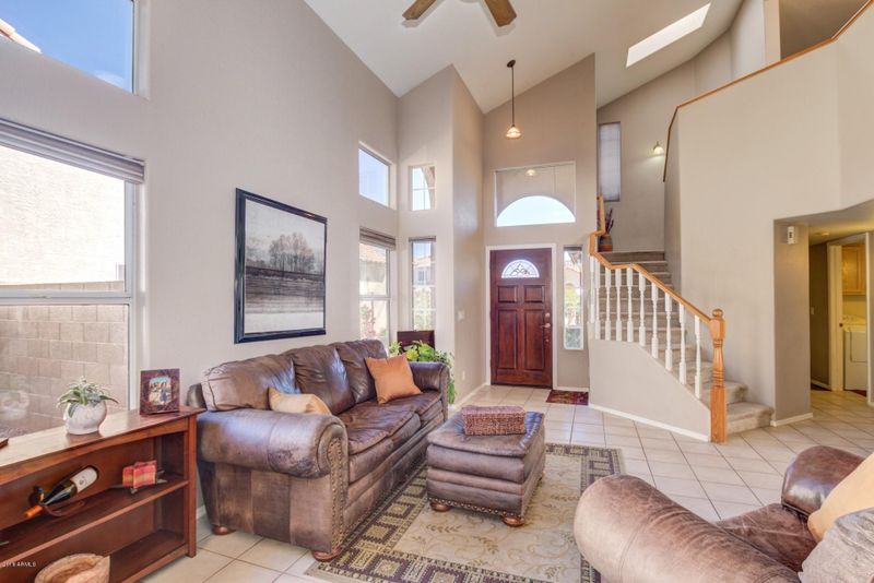 3126 E Cottonwood Ln, Phoenix, AZ 85048