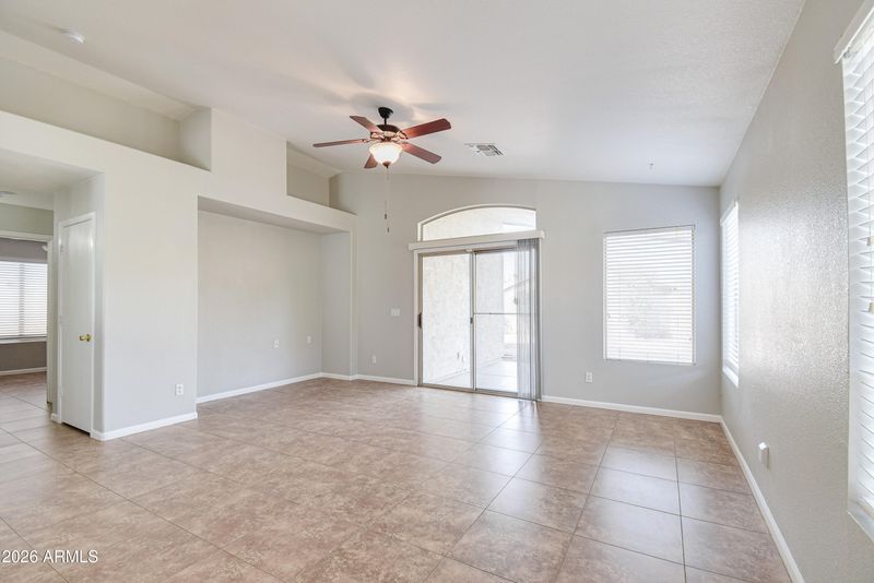 3126 E Desert Ln, Gilbert, AZ 85234