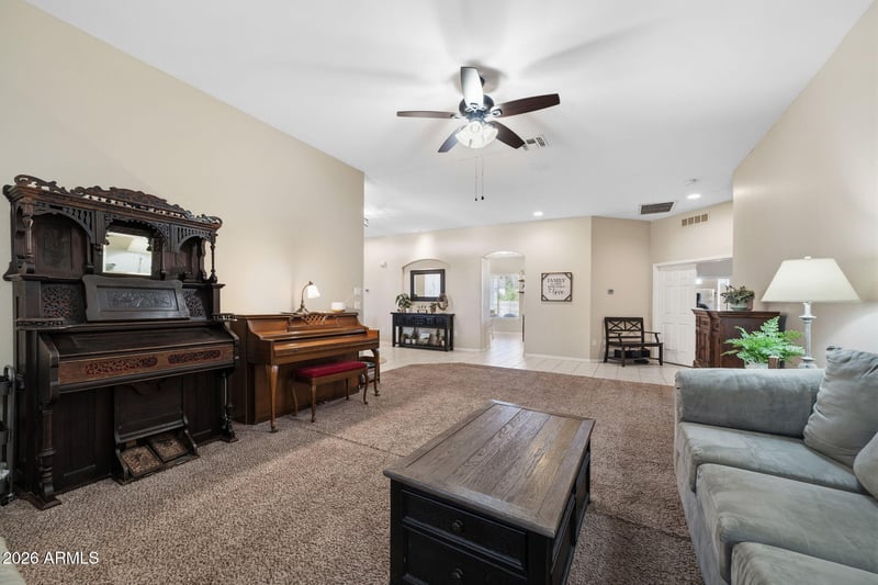 3126 Gary St, Mesa, AZ 85213