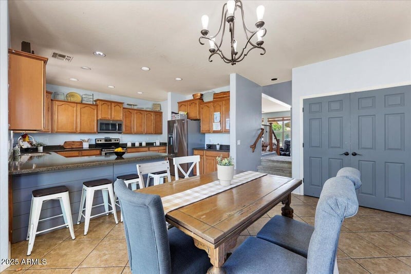 3126 Silversmith Trl, San Tan Valley, AZ 85143