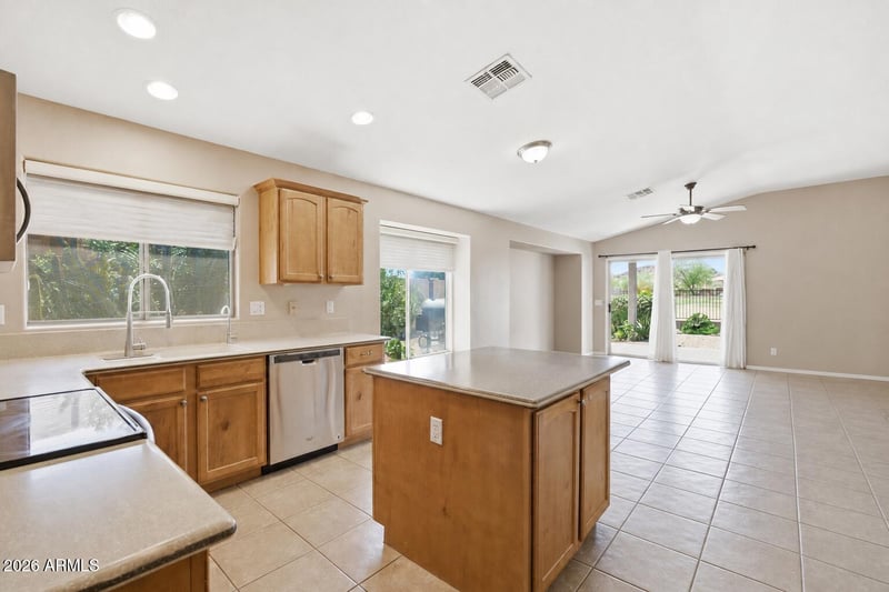 31267 Claridge Cir, San Tan Valley, AZ 85143