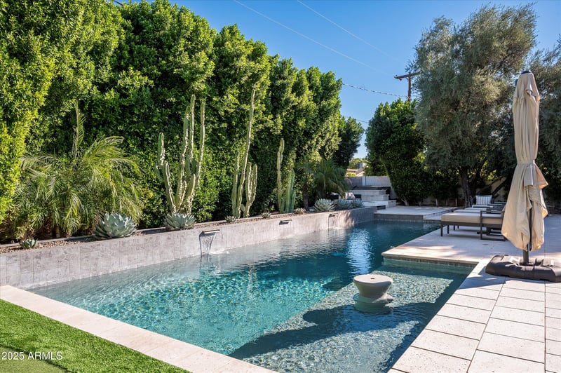 3127 60th St, Phoenix, AZ 85018