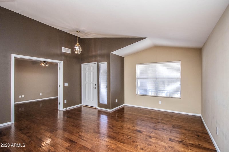 3127 Folgers Rd, Phoenix, AZ 85027