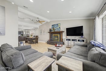 3128 Flynn Ln, Phoenix, AZ 85017