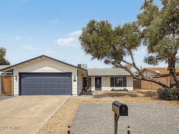 3128 Flynn Ln, Phoenix, AZ 85017