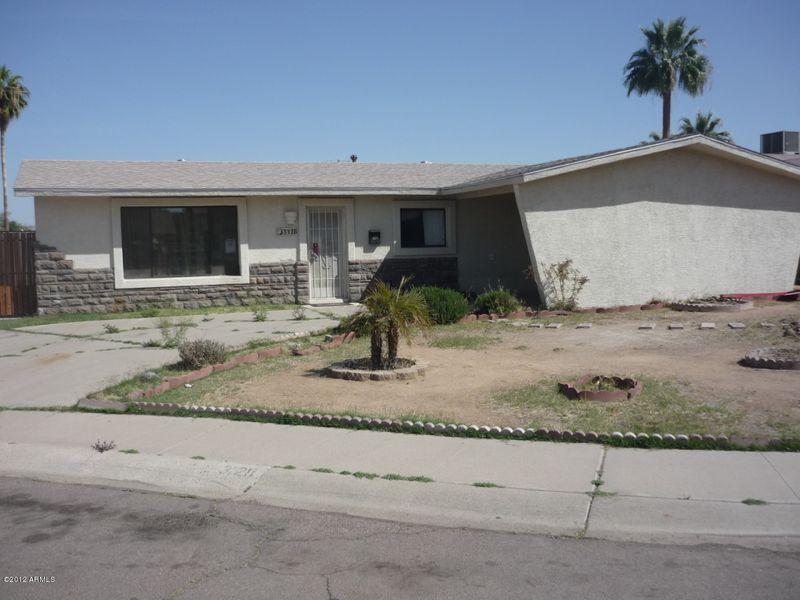 3128 W Gelding Dr, Phoenix, AZ 85053