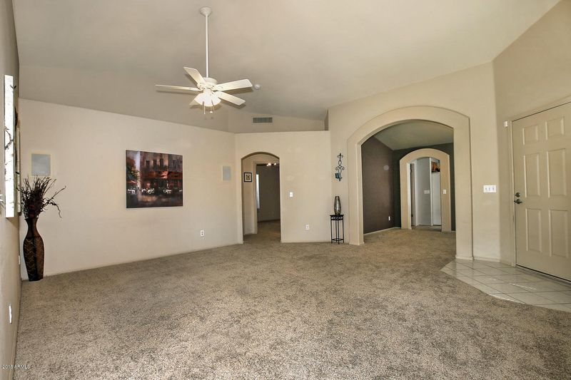 3129 E Escuda Rd, Phoenix, AZ 85050