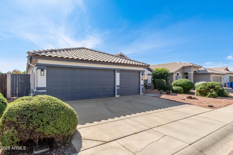 3129 Oraibi Dr, Phoenix, AZ 85050