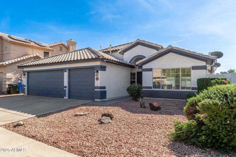 3129 Oraibi Dr, Phoenix, AZ 85050