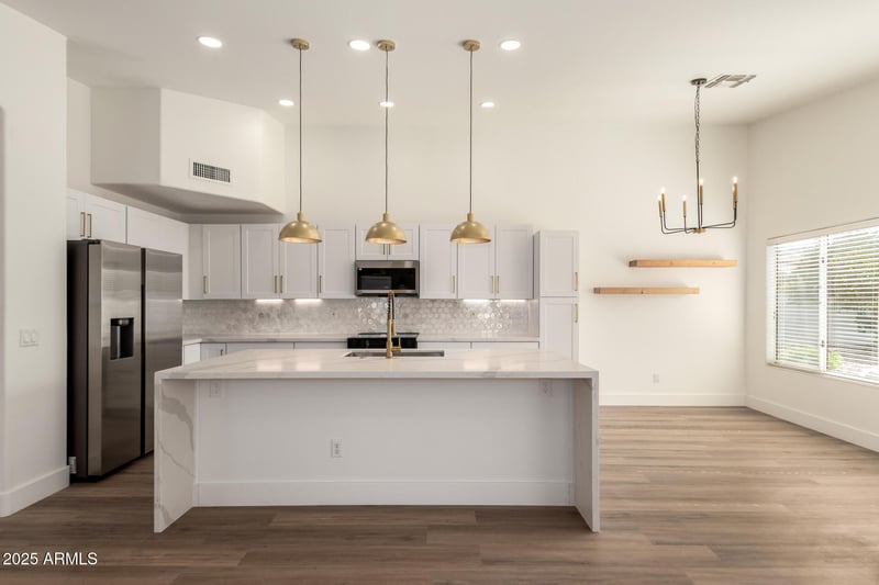 3129 Oraibi Dr, Phoenix, AZ 85050