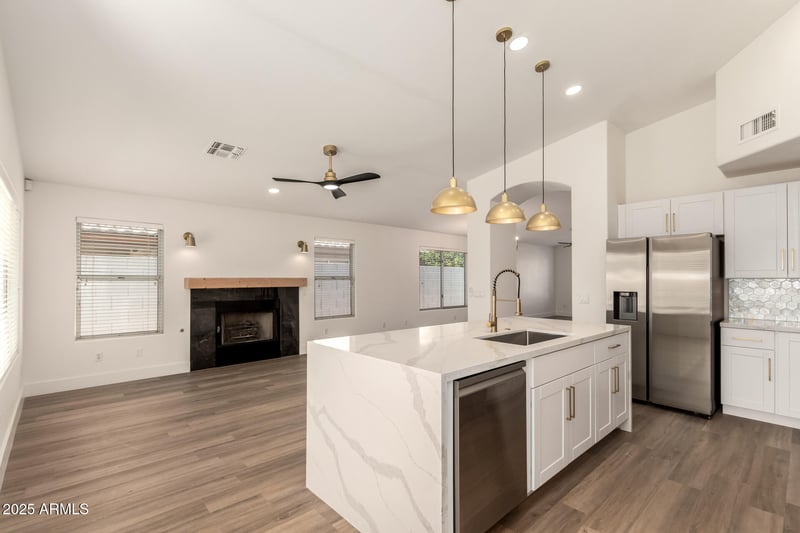 3129 Oraibi Dr, Phoenix, AZ 85050