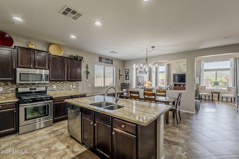 31297 131st Ln, Peoria, AZ 85383