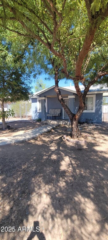 313 47th St, Phoenix, AZ 85008