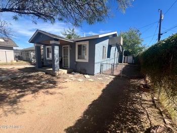 313 47th St, Phoenix, AZ 85008