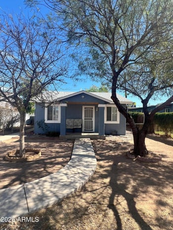 313 47th St, Phoenix, AZ 85008