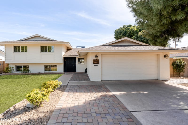 313 El Caminito Dr, Phoenix, AZ 85020