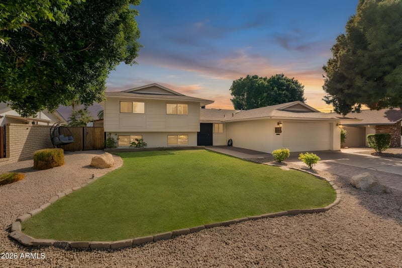 313 El Caminito Dr, Phoenix, AZ 85020