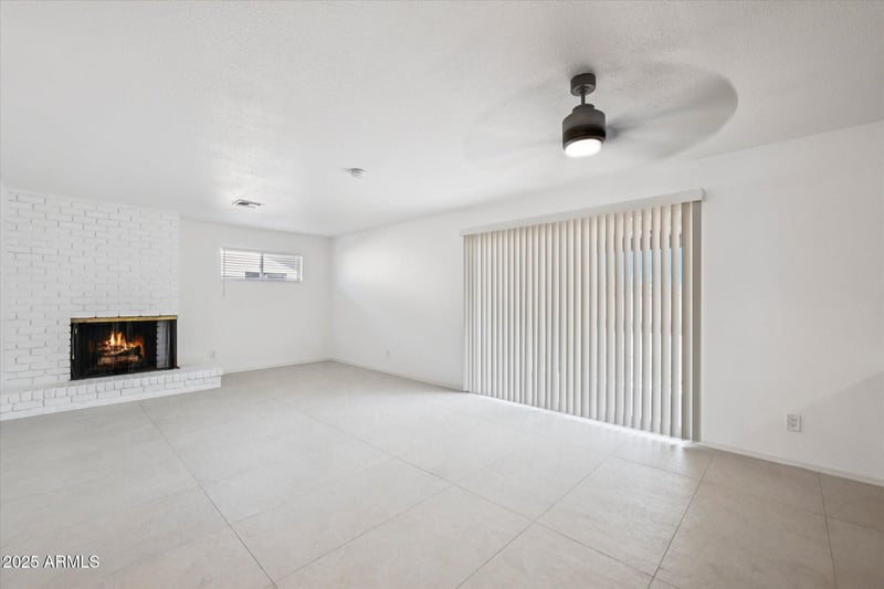 313 Riviera Dr, Tempe, AZ 85282