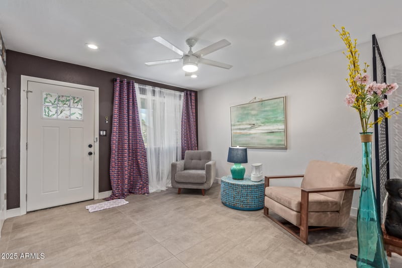 313 Utopia Rd, Phoenix, AZ 85027