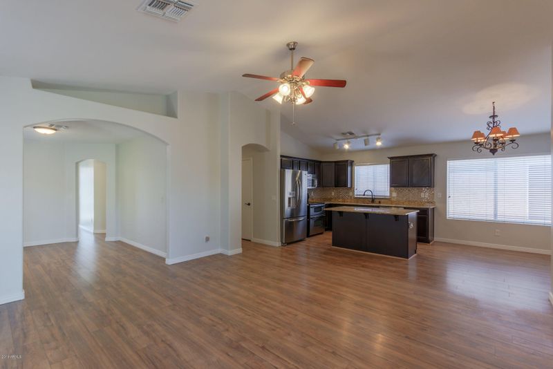 3130 E Kristal Way, Phoenix, AZ 85050
