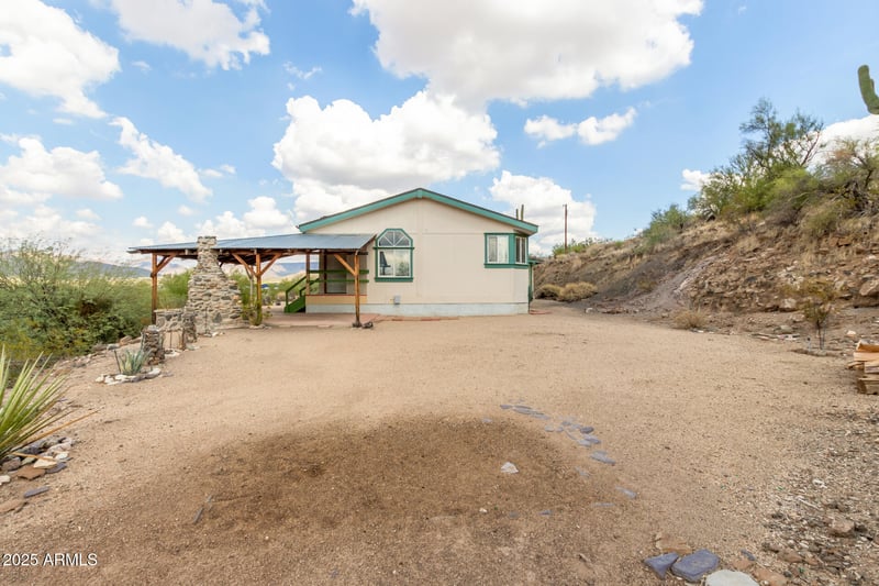 3130 Lazy G Ranch Rd, New River, AZ 85087