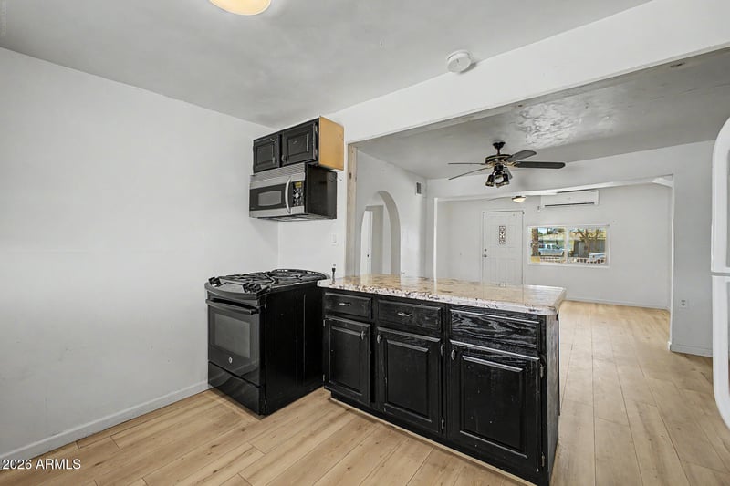 3130 W Almeria Rd, Phoenix, AZ 85009