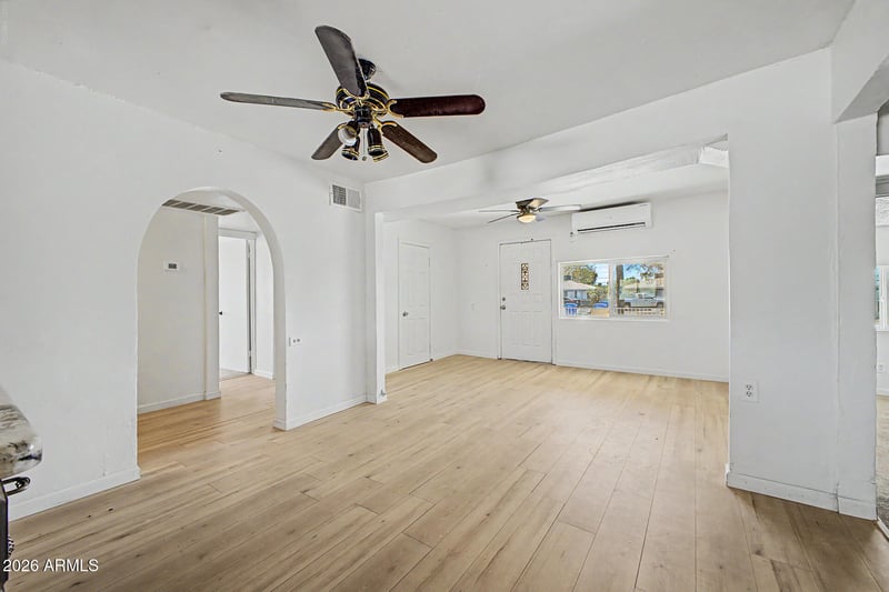 3130 W Almeria Rd, Phoenix, AZ 85009