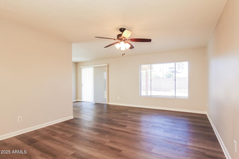 3131 Campo Bello Dr, Phoenix, AZ 85053