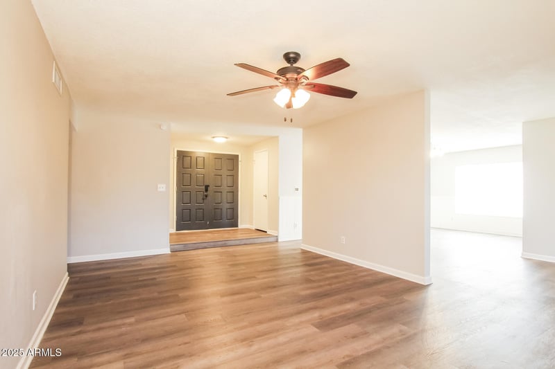 3131 Campo Bello Dr, Phoenix, AZ 85053