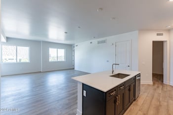 3131 Central Ave #5012, Phoenix, AZ 85012