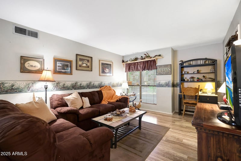 3131 Cochise Dr #127, Phoenix, AZ 85051