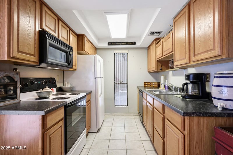 3131 Cochise Dr #127, Phoenix, AZ 85051