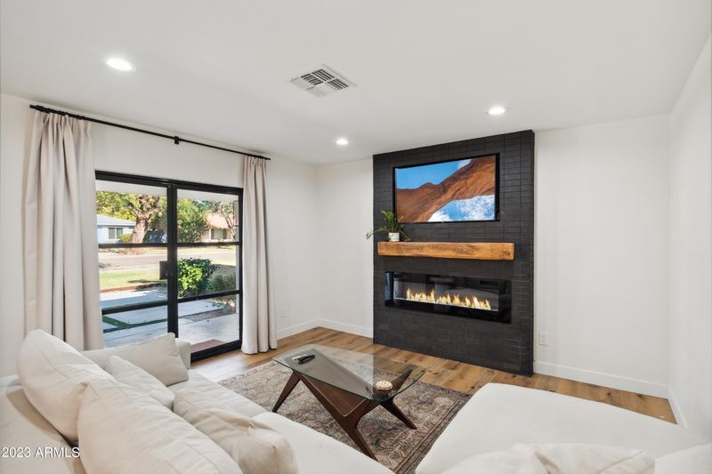 3131 E Monterosa St, Phoenix, AZ 85016