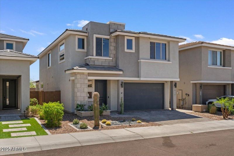 3131 E Tina Dr, Phoenix, AZ 85050