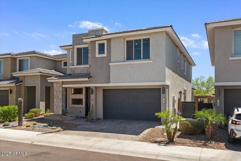 3131 E Tina Dr, Phoenix, AZ 85050