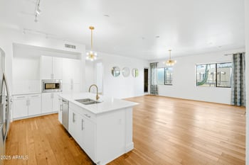 3131 N Central Ave #3009, Phoenix, AZ 85012
