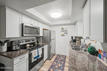 3131 Cochise Dr #223, Phoenix, AZ 85051