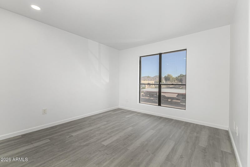 3131 W Cochise Dr #229, Phoenix, AZ 85051
