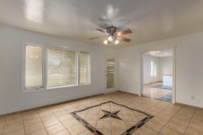 3131 W Diana Ave, Phoenix, AZ 85051