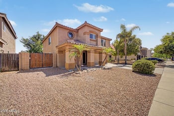 3131 Molly Ln, Phoenix, AZ 85083