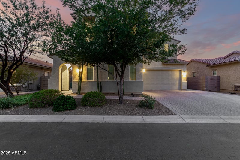 31314 1st Pl, Phoenix, AZ 85085