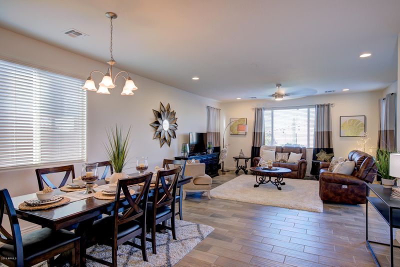 31319 N 26th Glen, Phoenix, AZ 85085
