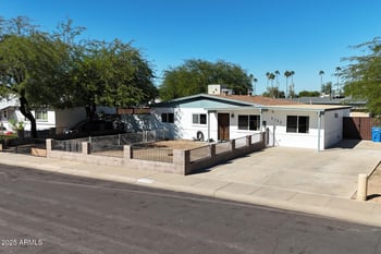 3132 Acapulco Ln, Phoenix, AZ 85053
