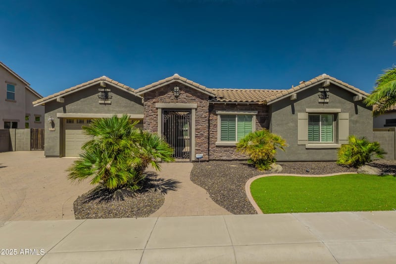 3132 Athena Ct, Gilbert, AZ 85297