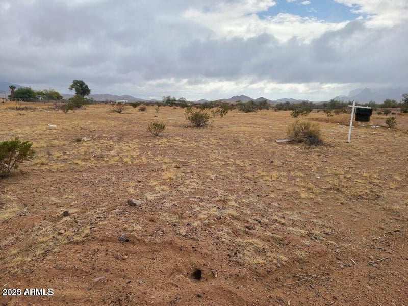 3132 Saddle Vista Rd #10, Tonopah, AZ 85354