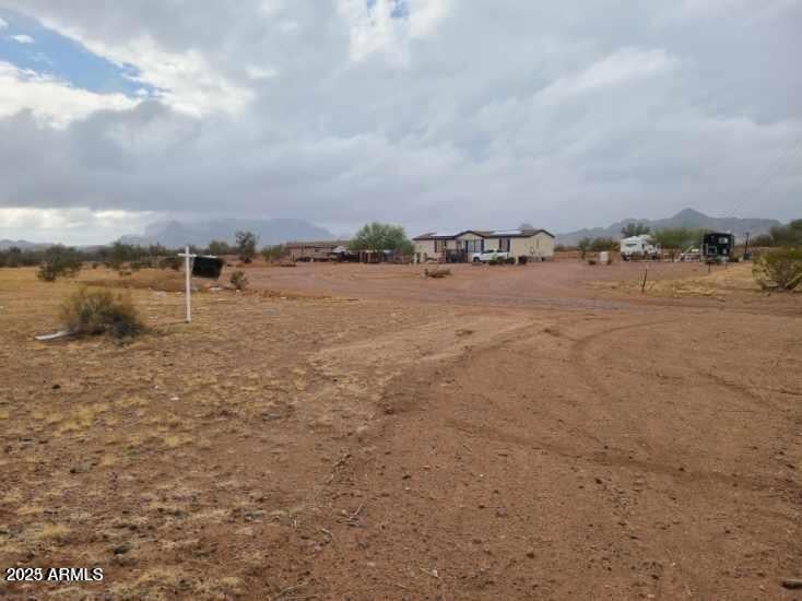 3132 Saddle Vista Rd #10, Tonopah, AZ 85354