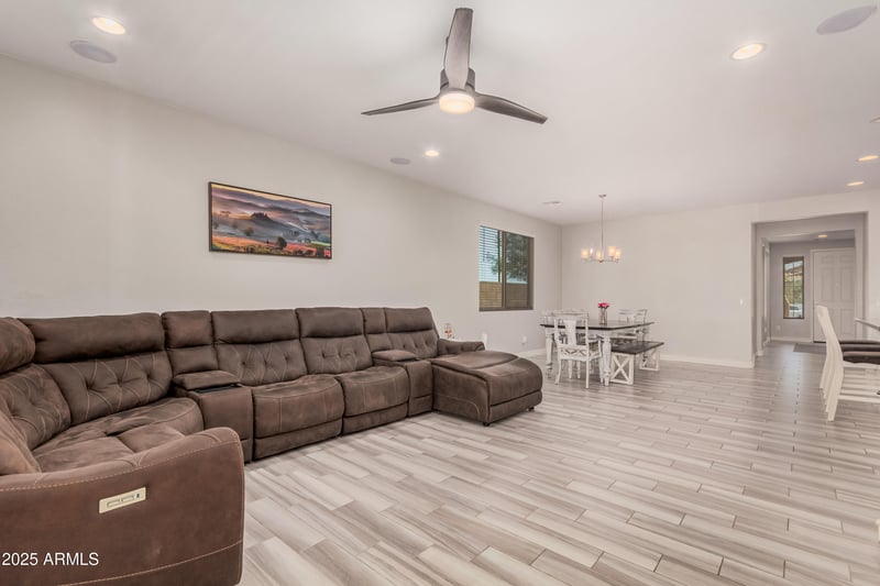 31324 26 Glen Glen, Phoenix, AZ 85085