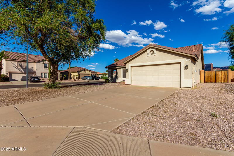 3133 82nd Cir, Mesa, AZ 85212